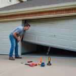 découvrez les causes fréquentes des problèmes de porte de garage sectionnelle et les solutions rapides pour les résoudre efficacement.